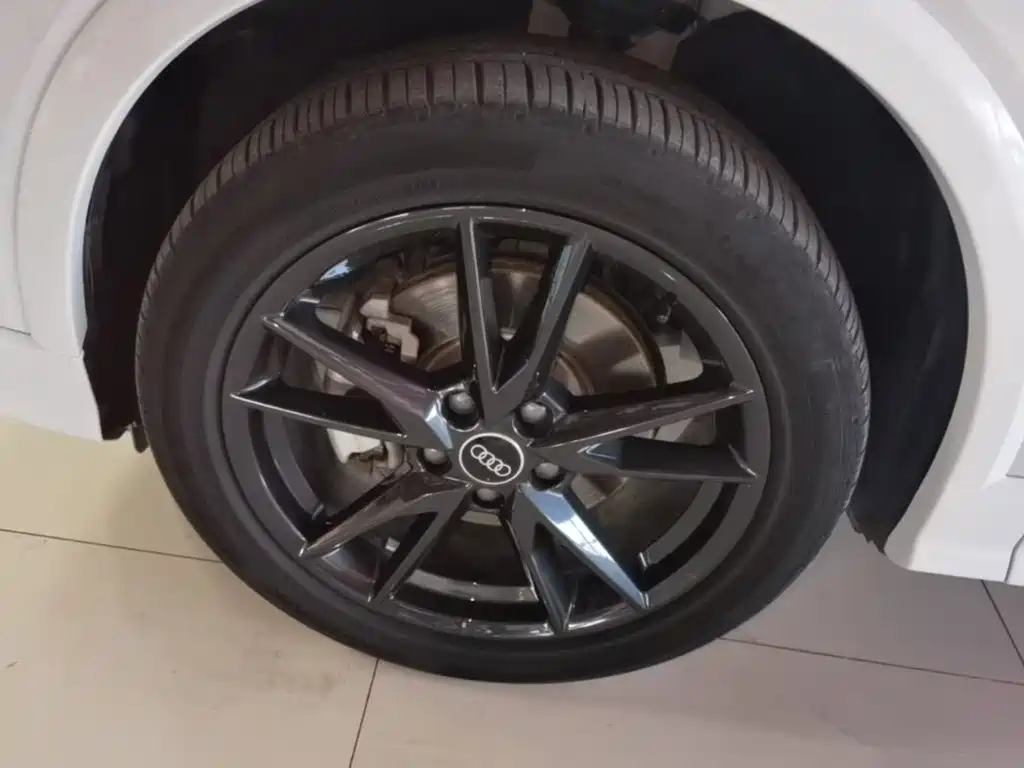 Audi Q2L 2024 2024 35TFSI Progressive Sport