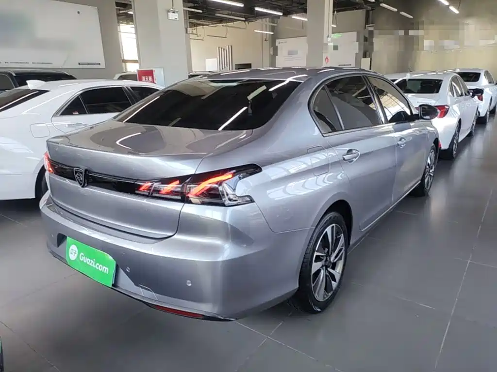 Peugeot 408 2025 2022 1.6T Light Chaser Edition