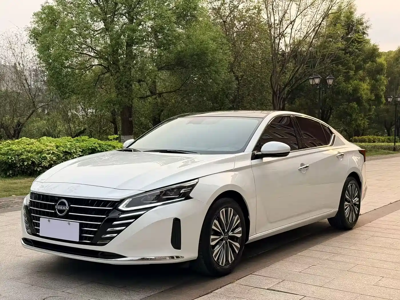 NISSAN TEANA 2025
