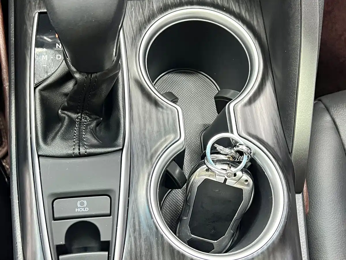 Toyota Camry 2023 2023 2.0G Luxury Edition