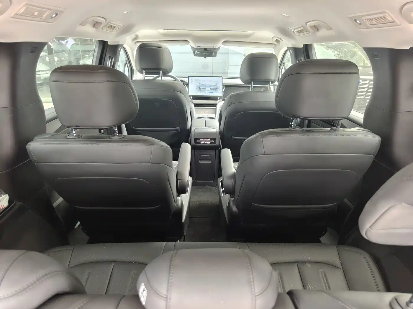 BYD M9 2025 2025 Model 1060 Pilot Edition