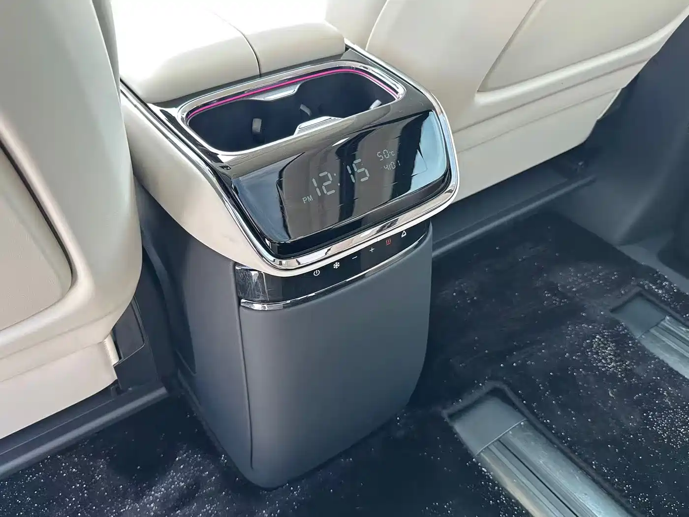 GEELY GALAXY WING TRUE L380