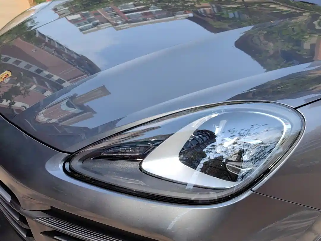 Porsche Cayenne New Energy 2022 Cayenne E-Hybrid 2.0T Platinum Edition фото 15