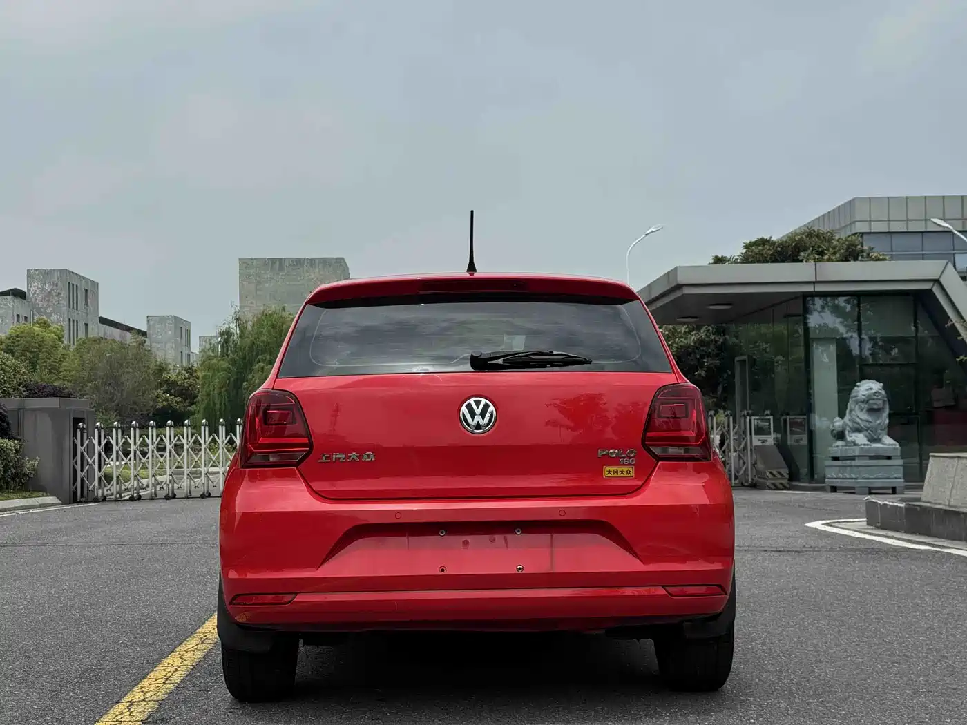 Volkswagen Polo 2016 1.6L Automatic Comfort фото 6