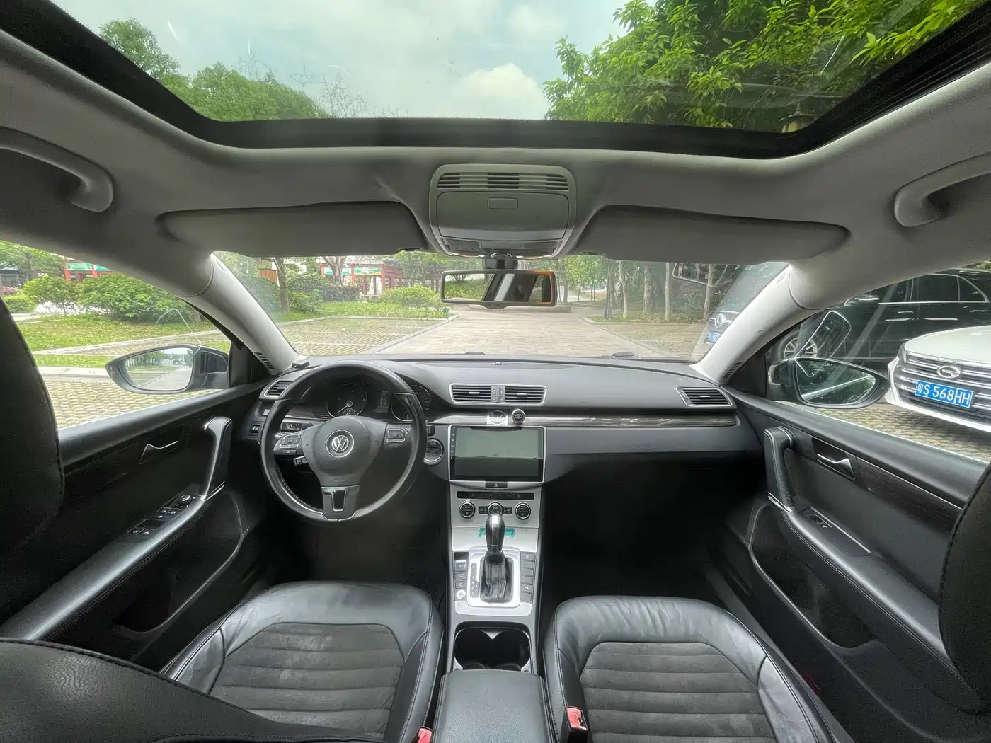 Volkswagen Magotan 2012 Facelift 2.0TSI Premium фото 6
