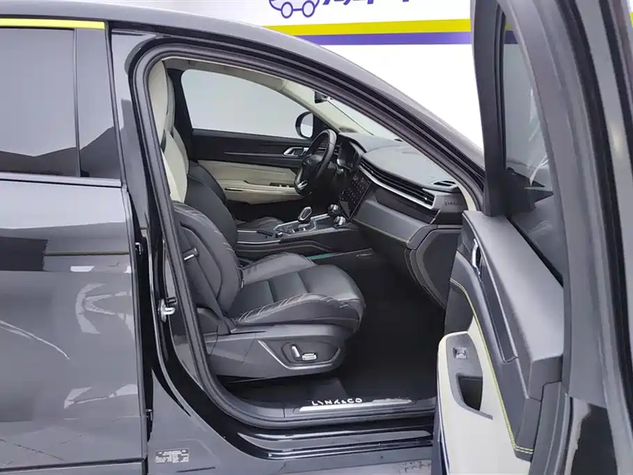 Lynk & Co 05 2022 2.0TD 2WD Shine Halo фото 8