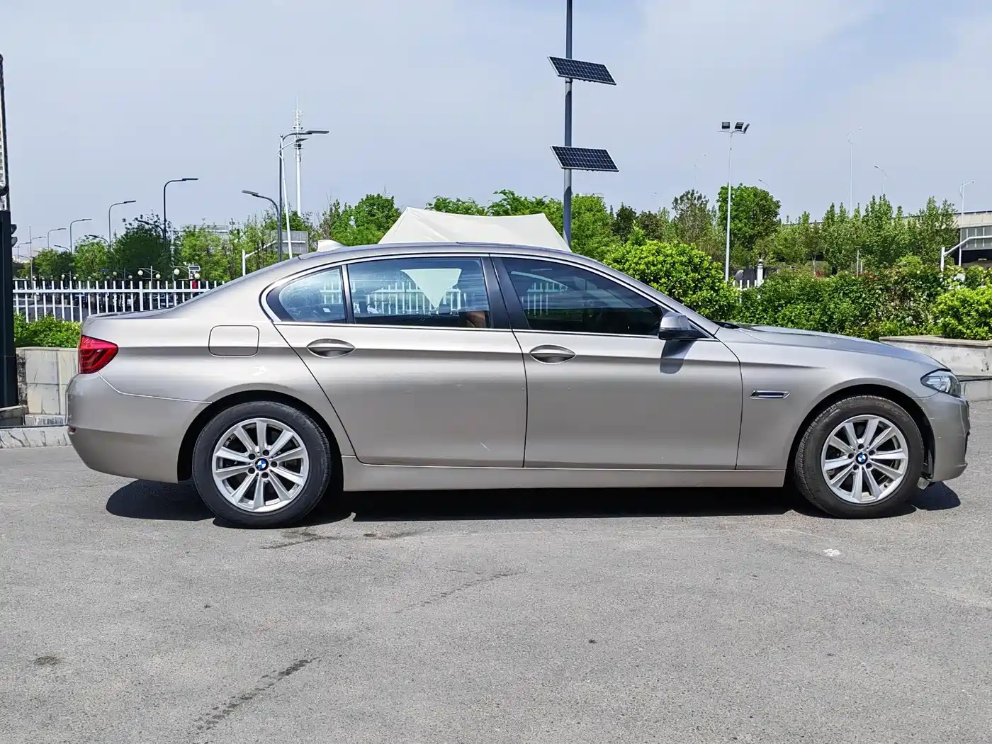 BMW 5 Series 2014 520Li Elegance фото 4