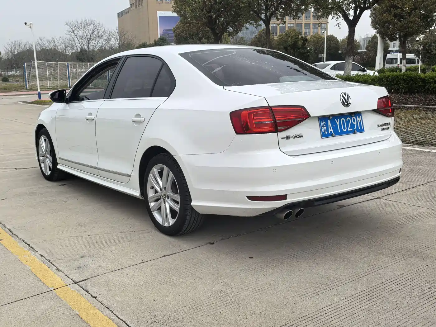 Volkswagen Sagitar 2018 280TSI DSG Spark Edition фото 7