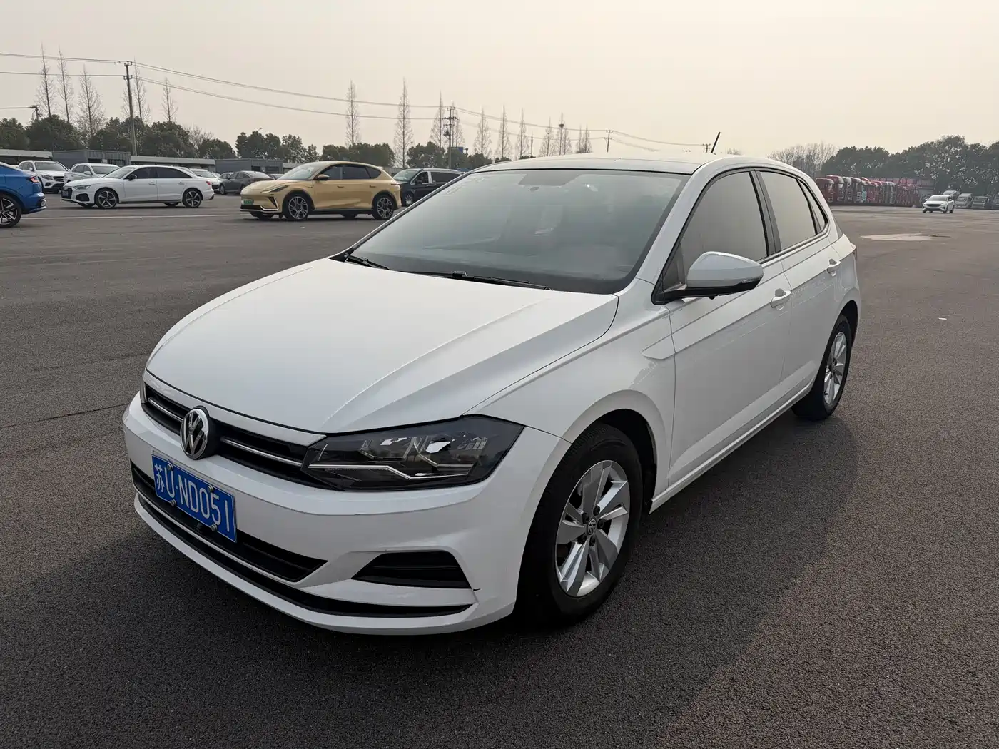 Volkswagen Polo 2019 Plus 1.5L Automatic Colorful Tech Edition фото 2