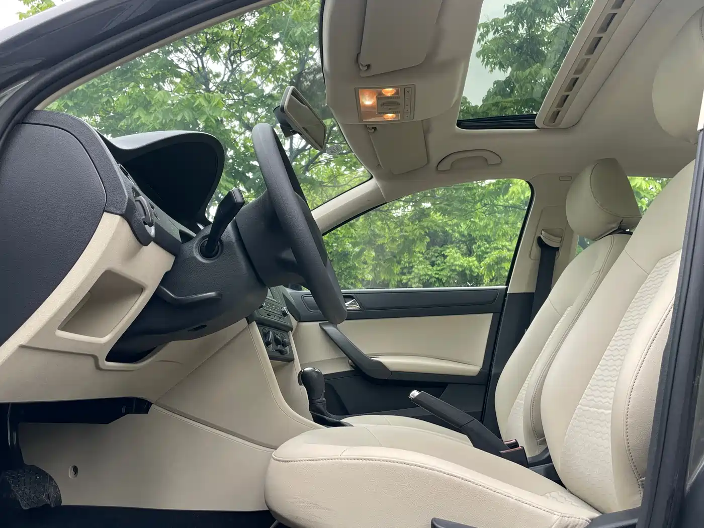 Škoda Rapid 2013 1.6L Automatic Smart Selection фото 4