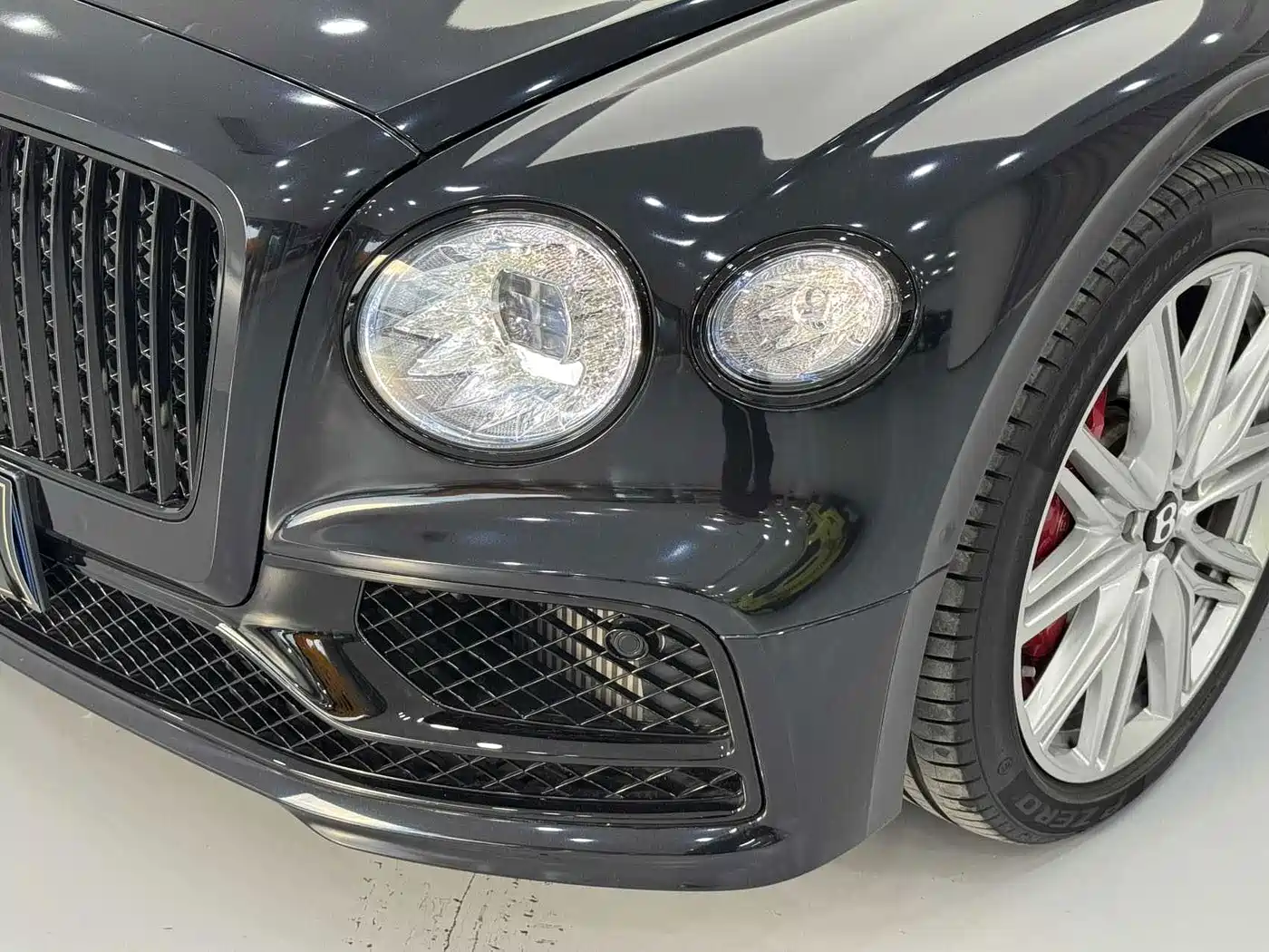 Bentley Flying Spur 2025 2023 4.0T V8 S