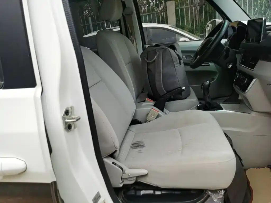 Jinbei New Hiace X30L 2024 2024 Fortune Edition Passenger Van 5/6/7-seater