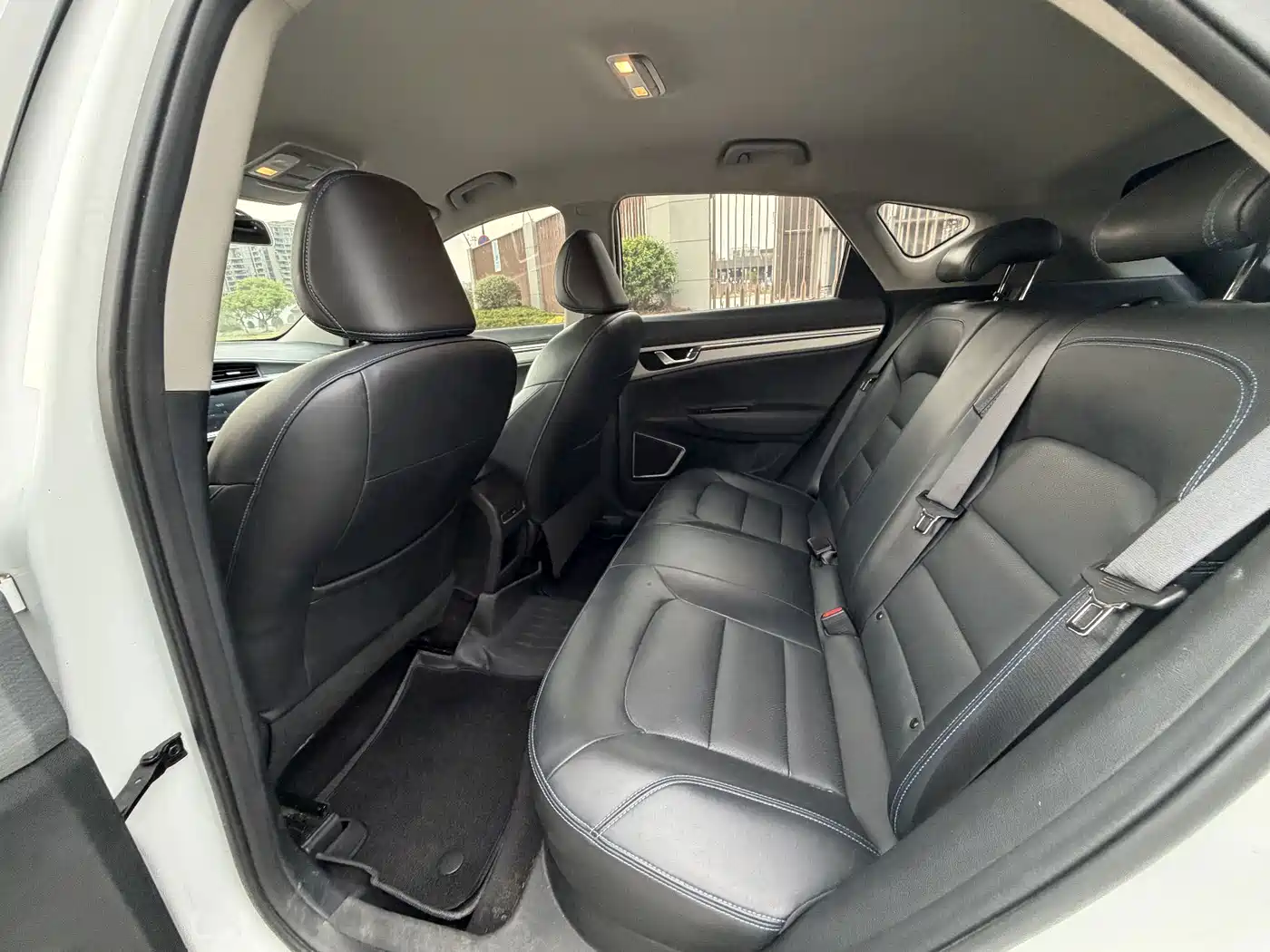 Geely Emgrand GSe 2020 2020 500 Ling Shang Edition
