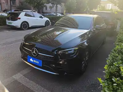 Mercedes-Benz E