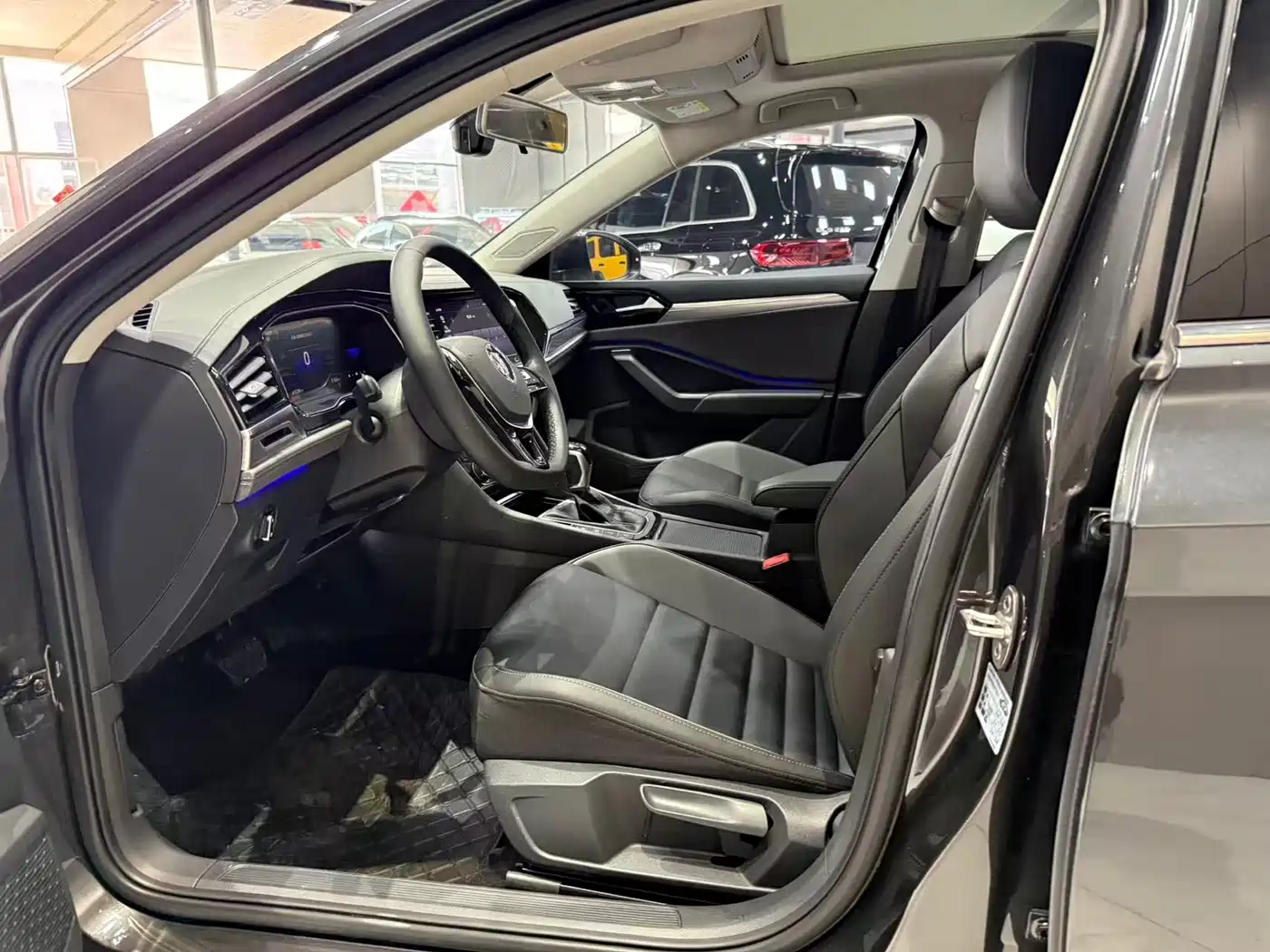 Volkswagen Sagitar 2021 280TSI DSG Surpassing Edition фото 7
