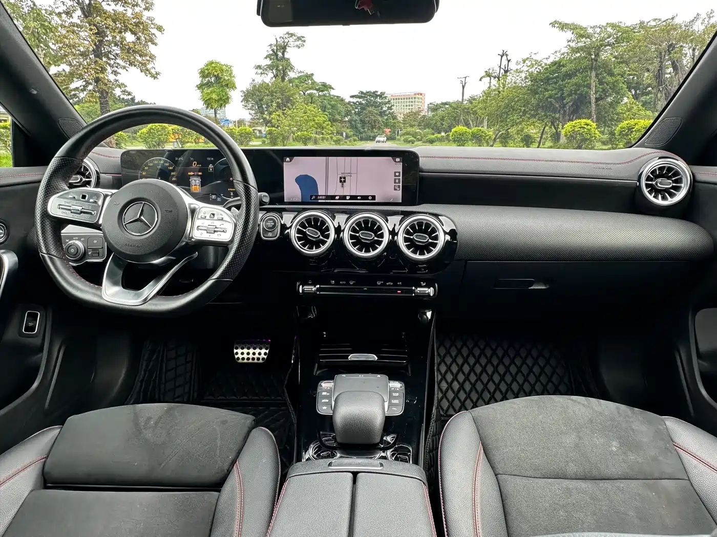Mercedes-Benz CLA (Import) 2023 CLA 200 фото 18