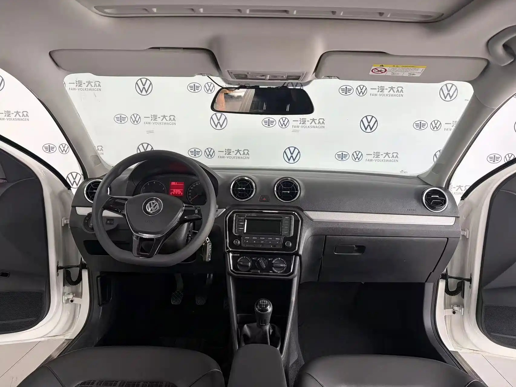 Фото 7 - Volkswagen Jetta