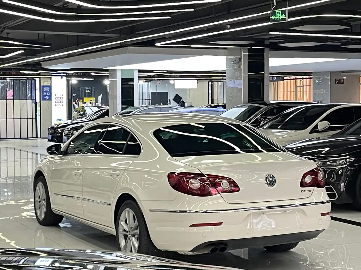 Volkswagen FAW-Volkswagen CC 2012 Model 2.0TSI Luxury фото 5