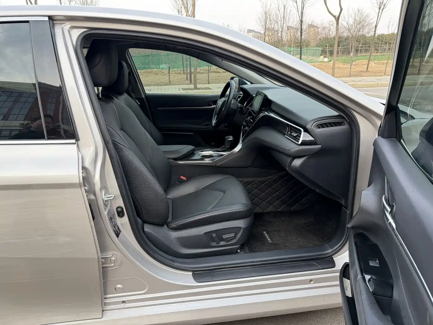 Toyota Camry 2021 2.0G Luxury Edition фото 9