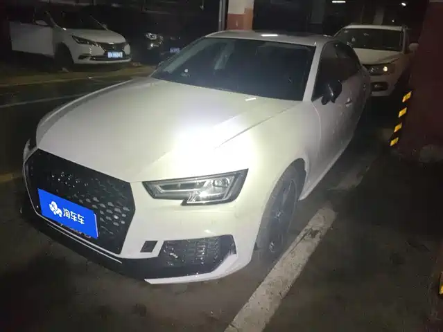 AUDI A4L