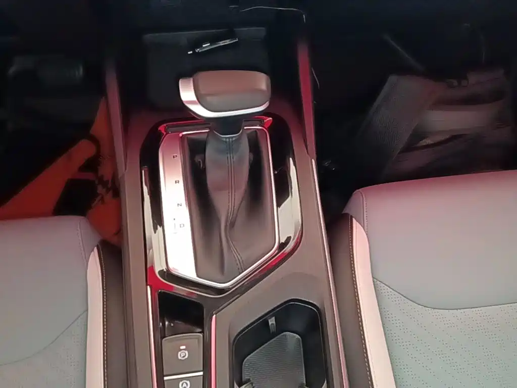 Photo 14 - Geely Emgrand S