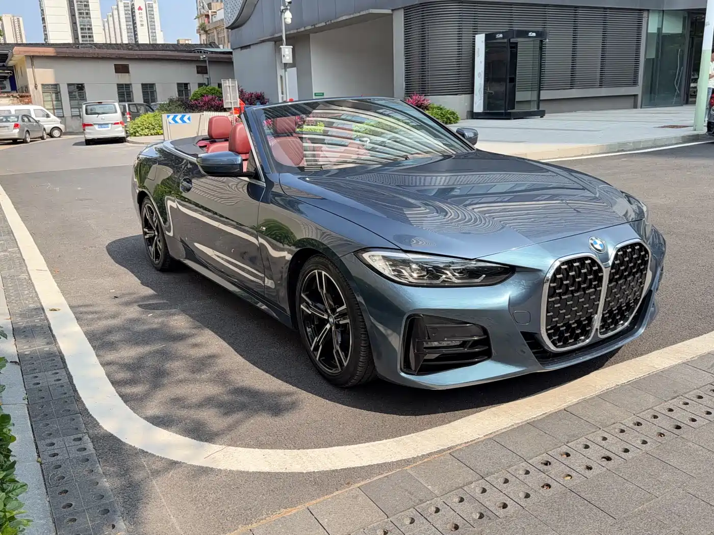 BMW 4 Series 2022 425i Convertible M Sport Package фото 2