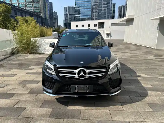 MERCEDES-BENZ GLE