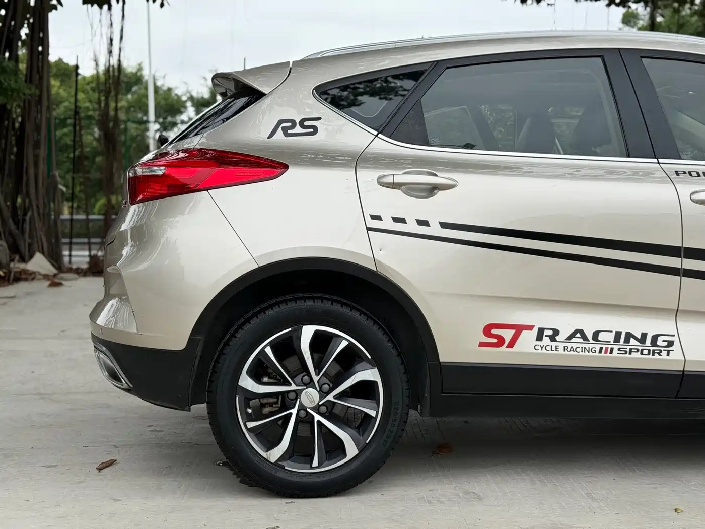 GEELY AUTOMOBILE EMGRAND GS