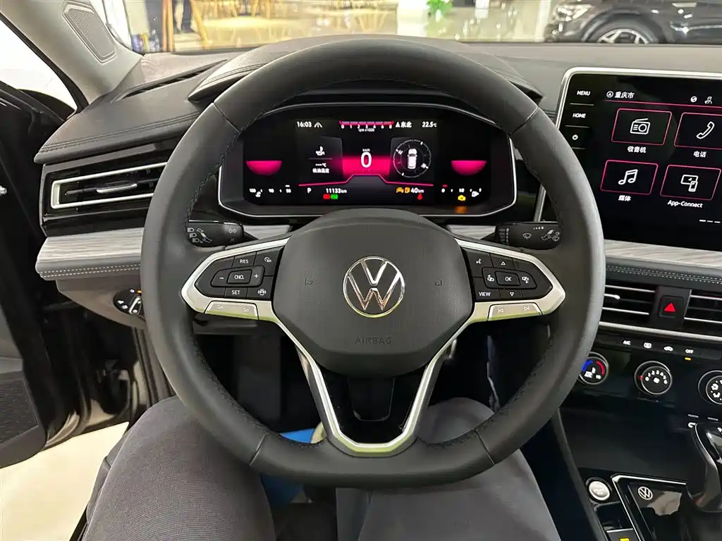 Volkswagen Sagitar 2025 300TSI DSG Surpass Edition фото 8