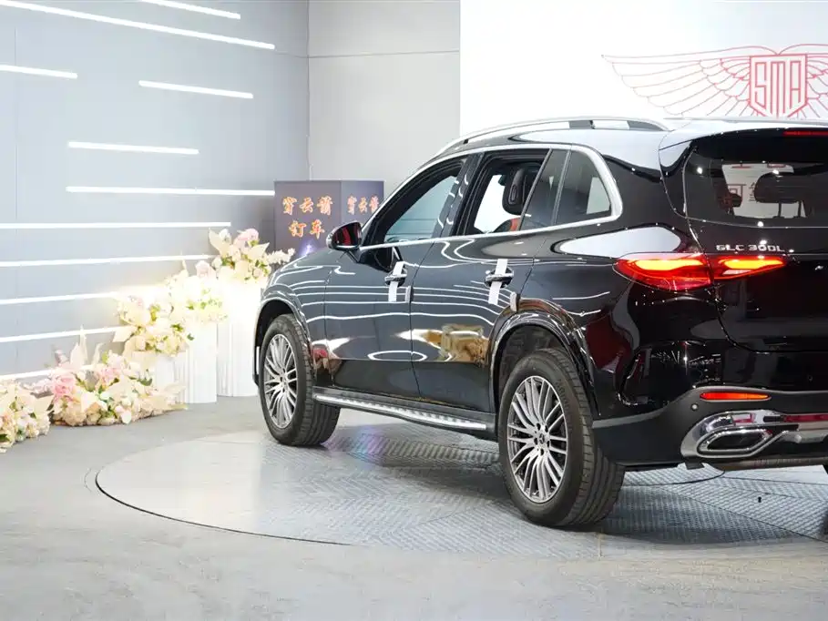 Mercedes-Benz GLC 2024 GLC 300 L 4MATIC Dynamic 7-seater фото 5