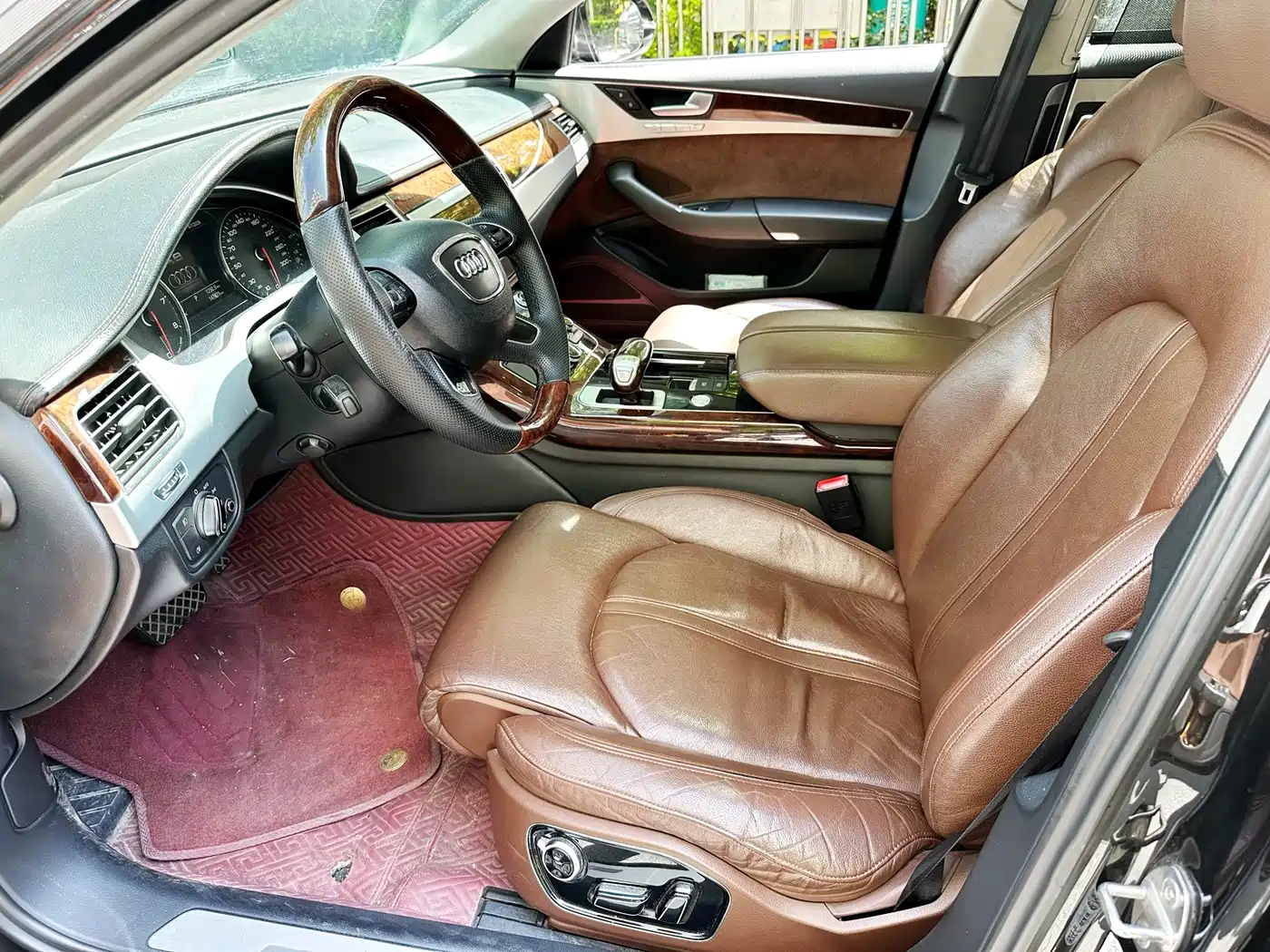 Audi A8 2013 A8L 30 FSI Comfort фото 9