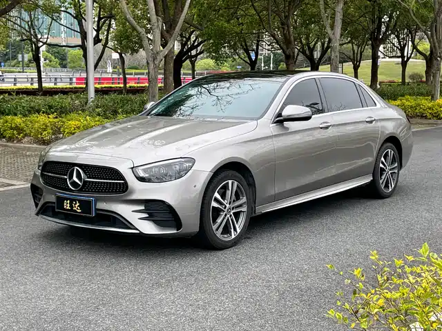 MERCEDES-BENZ E CLASS