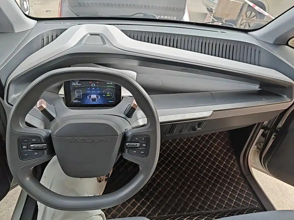 Baojun E200 2020 2020 305KM Smart Edition