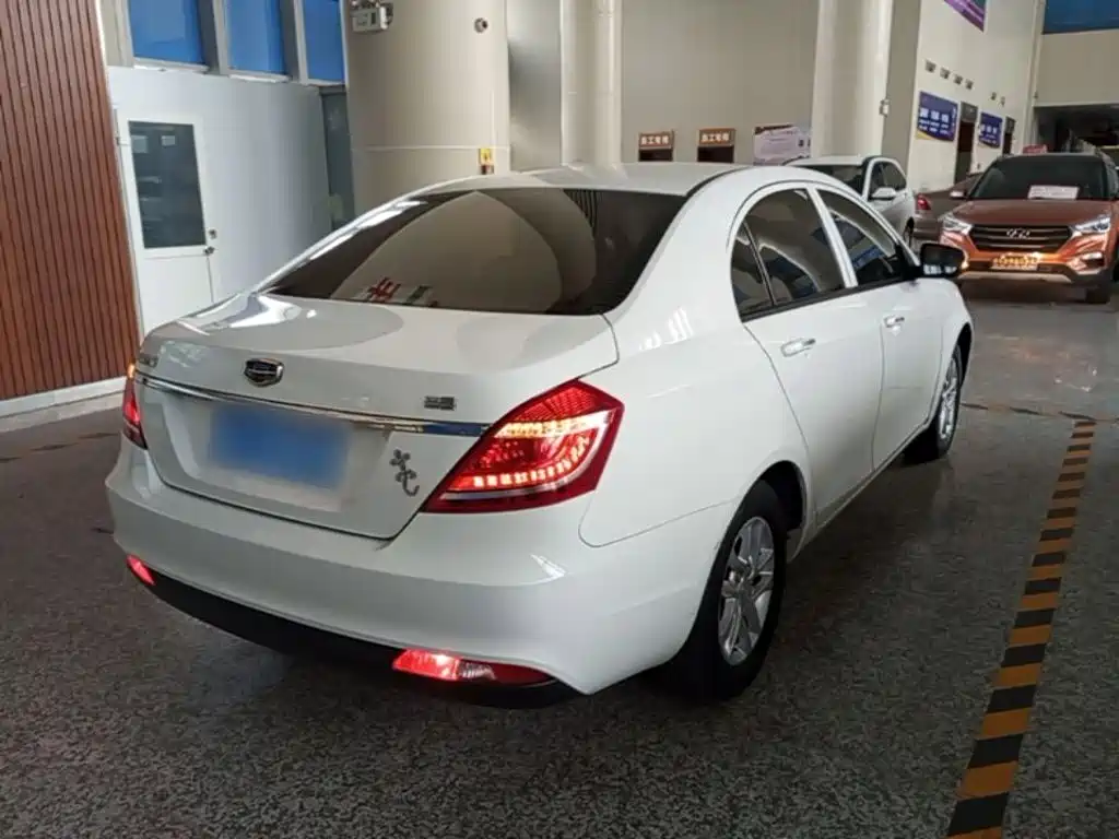 Photo 7 - Geely Emgrand