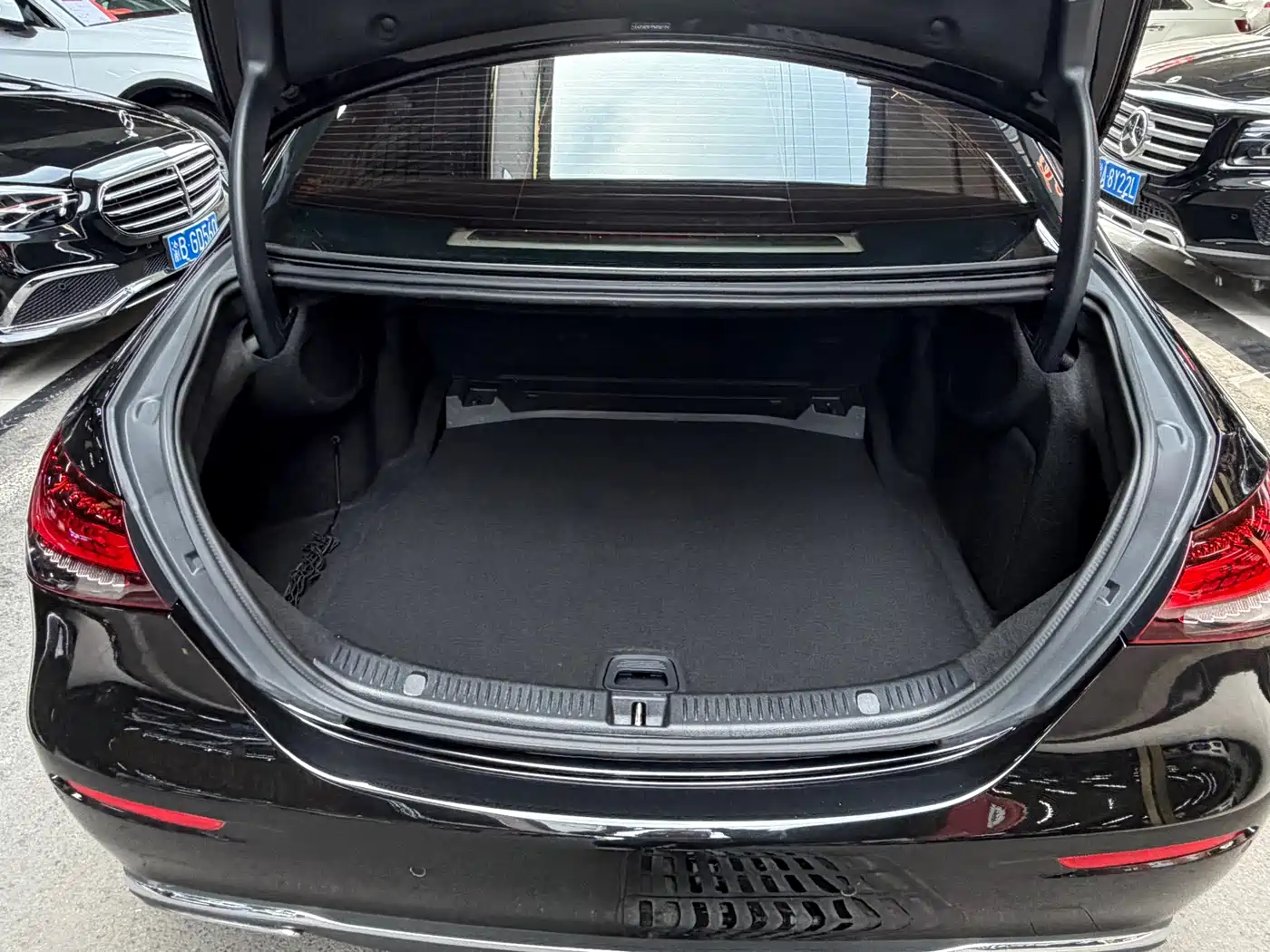 Mercedes-Benz E-Class 2023 Facelift E 300 L Fashion фото 32