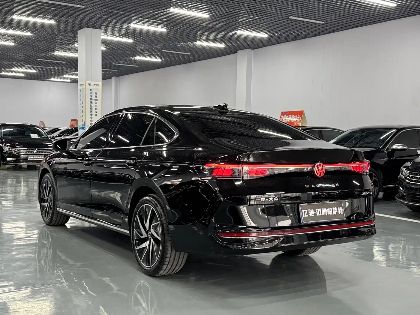 Volkswagen Magotan 2024 380TSI DSG Luxury Edition (Daimai Package) фото 7