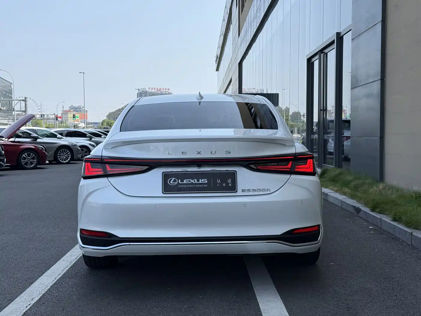 Lexus ES 2025 2025 300h Ultimate Edition