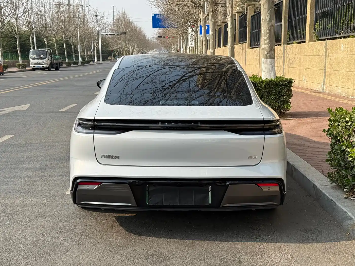 2025 Geely Galaxy Galaxy E8