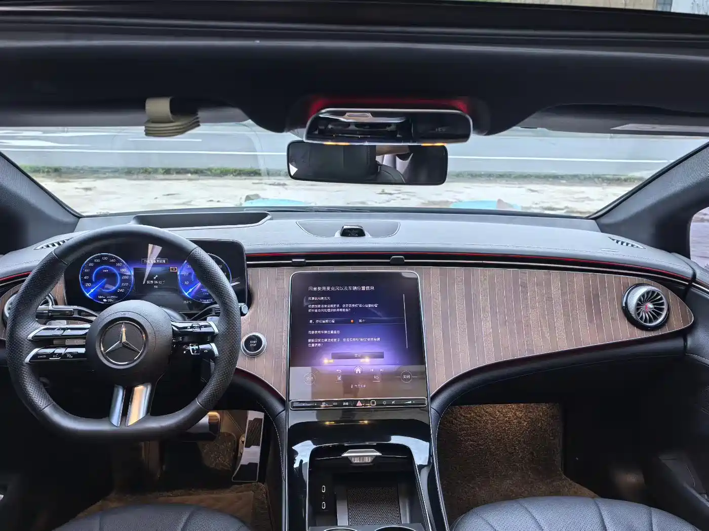 Mercedes-Benz EQE 2022 350 Luxury Edition фото 6