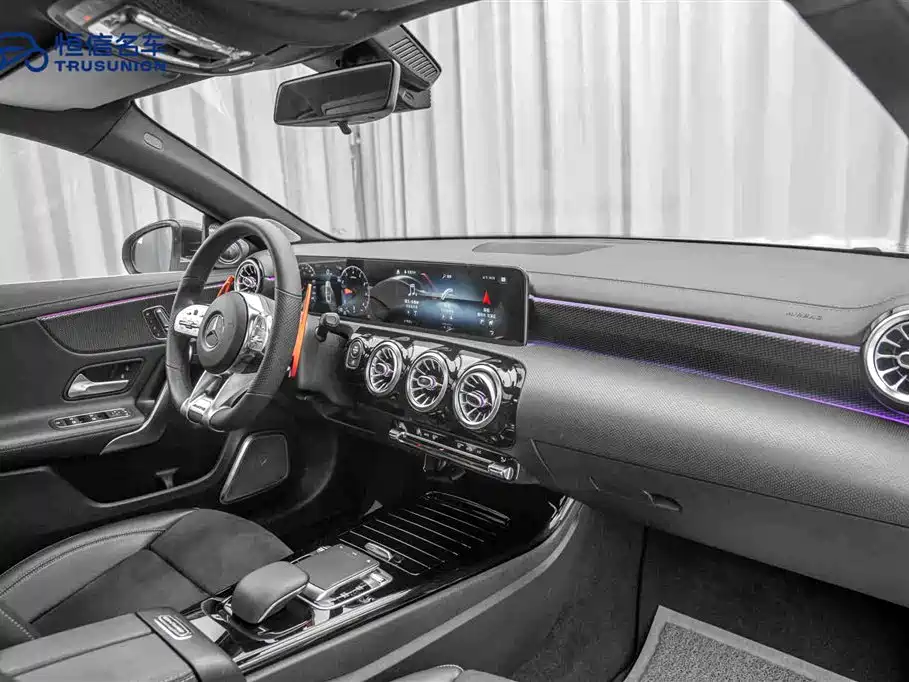 Mercedes-Benz A-Class 2019 A 200 L Sport Sedan фото 14