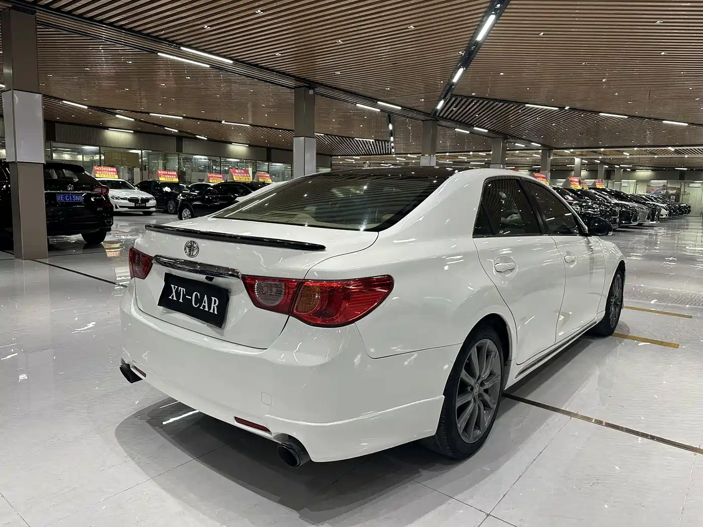 Toyota Reiz 2012 2.5V Grace Elite Styling Edition фото 13