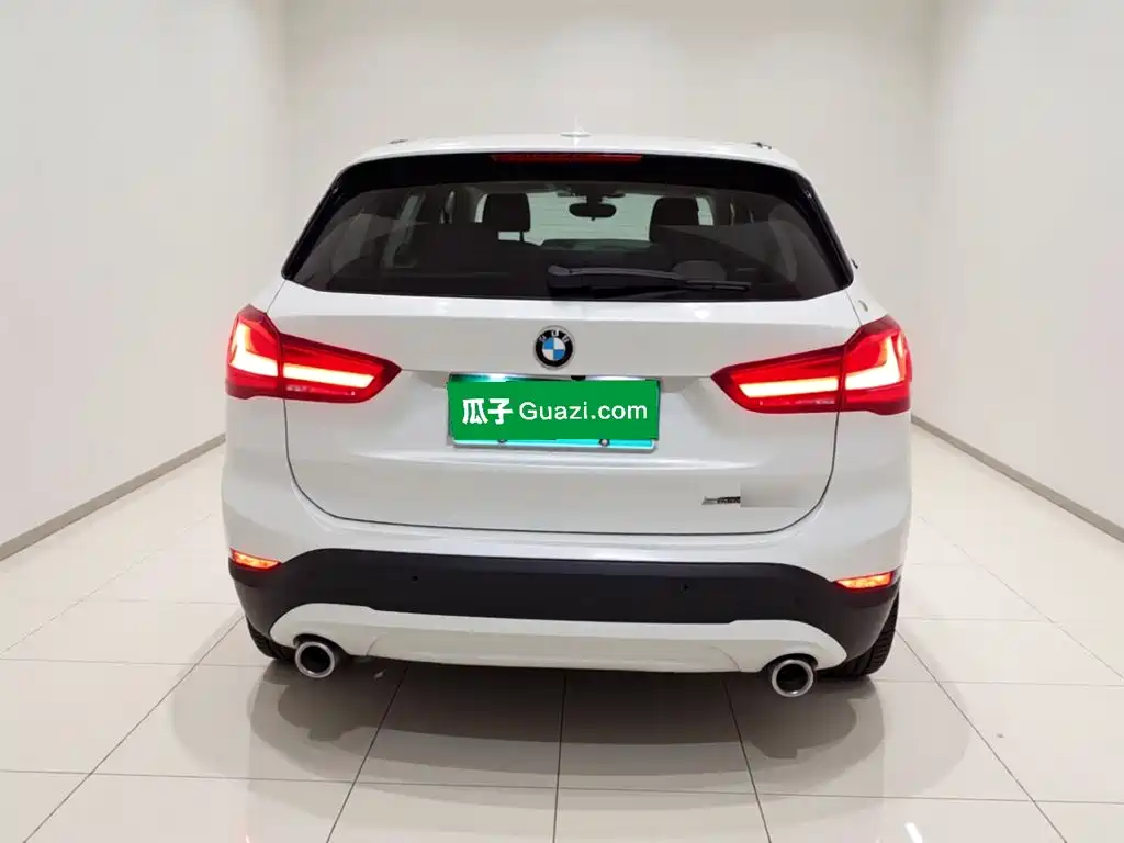 Фото 3 - BMW X1