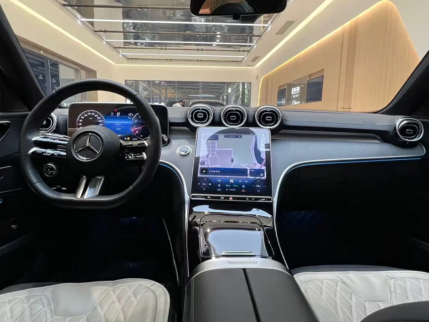 Mercedes-Benz C-Class 2023 Facelift II C 260 L Sport Edition фото 13