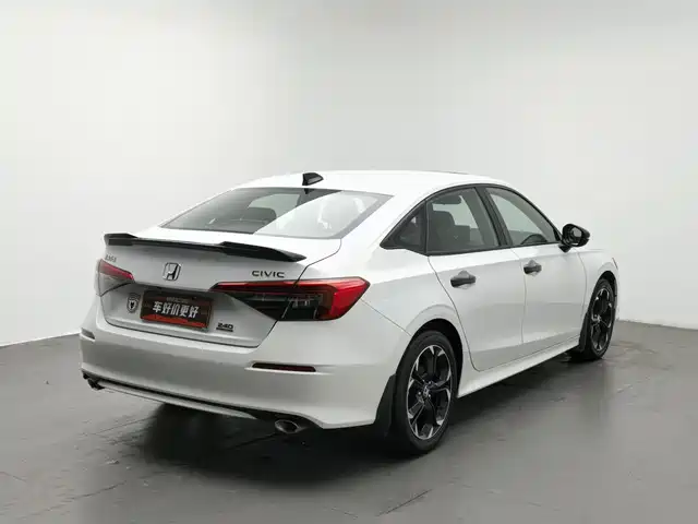Honda Civic 2022 240TURBO CVT Sport Edition — фото 2