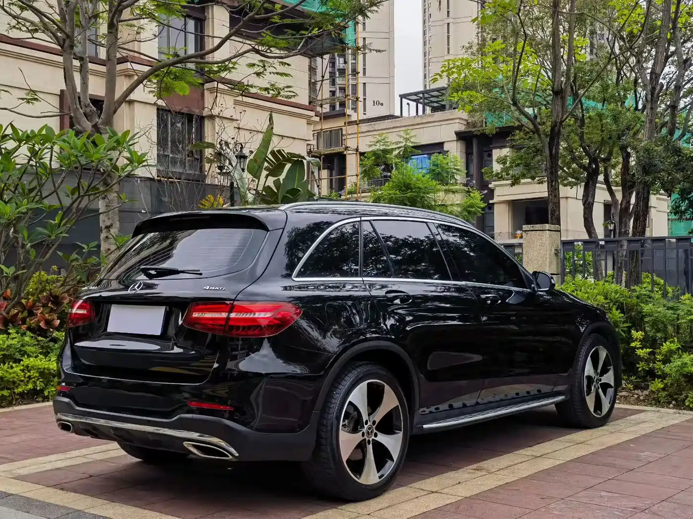 Mercedes-Benz GLC 2018 GLC 300 4MATIC Dynamic фото 6
