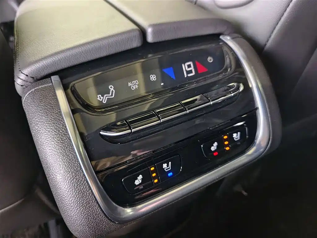 Buick Enclave 2022 652T AWD Premium Flagship 6-Seater фото 24