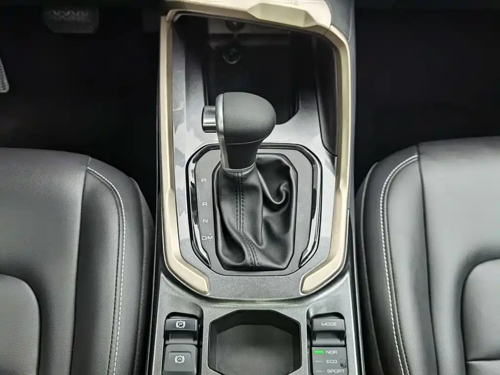 Photo 13 - Haval H6