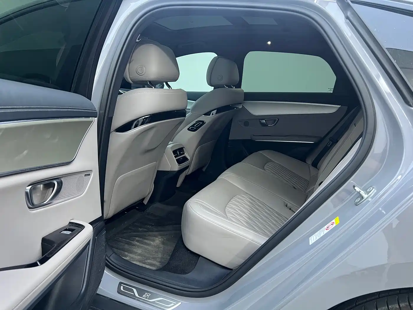 BYD Han 2025 DM-i 125KM Premium фото 6