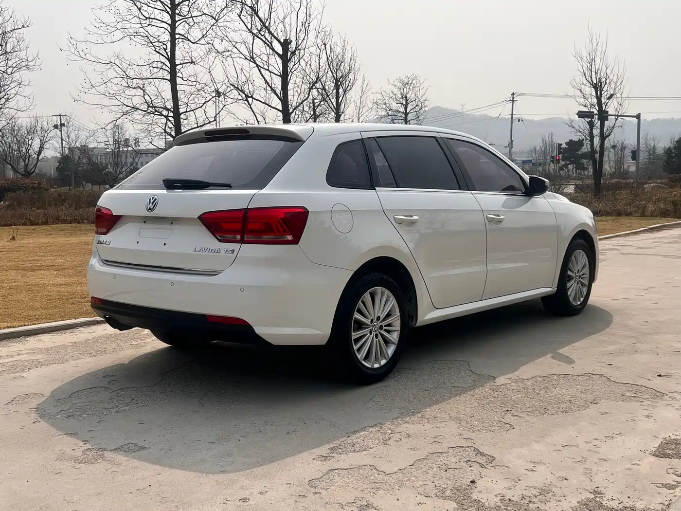 Volkswagen Lavida Tour 2013 1.4TSI Automatic Comfort фото 12