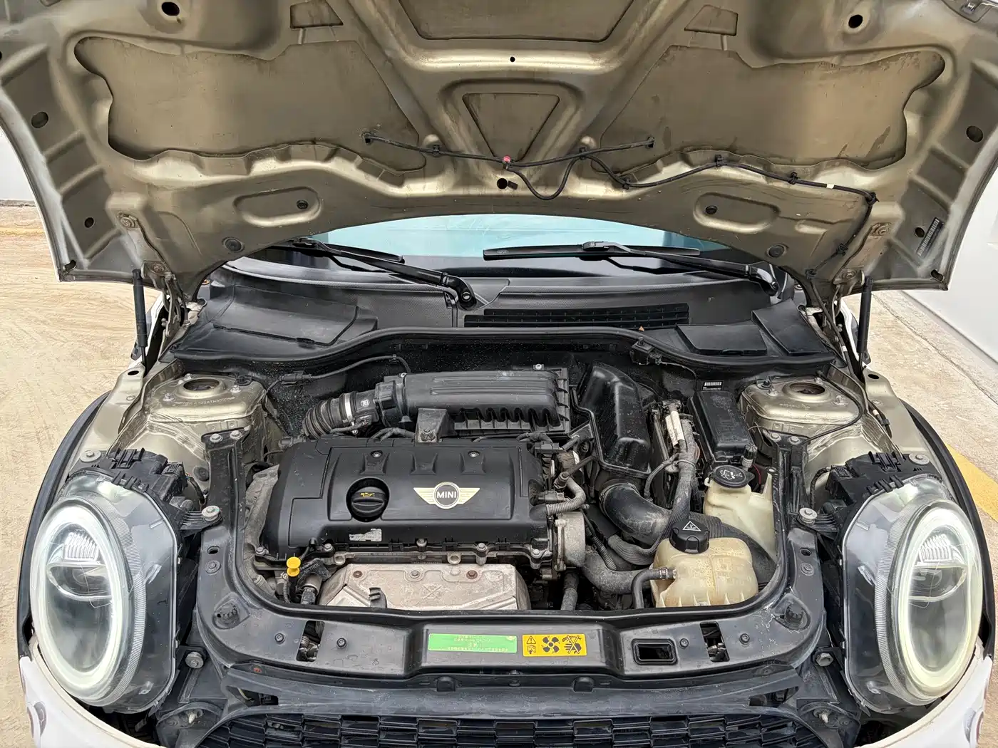 MINI CLUBMAN 2010 2010 1.6L COOPER Cheer